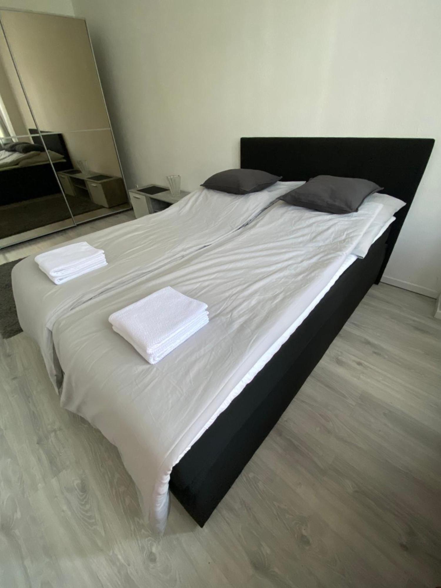 Apartment Wunderschoene Ferienwohnung! 1